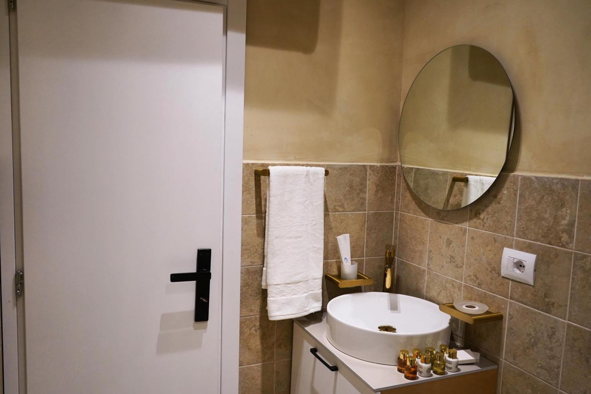 Vater Apartments ティラナ エクステリア 写真